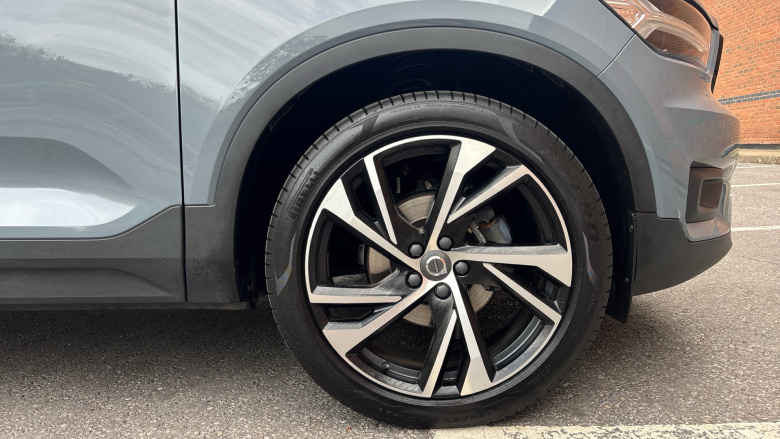 Volvo Xc40 1.5 T3 [163] R DESIGN Pro 5dr Geartronic Petrol Estate